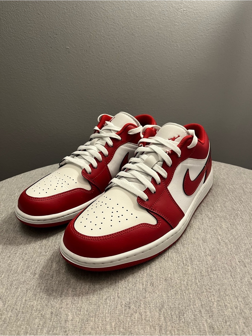 Nike Air Jordan 1 Low Summit White Varsity Red Men's Shoe Size 11.5 553558-166​ - Picture 9 of 11